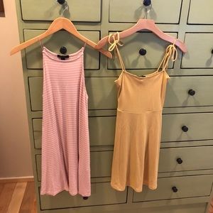 Bundle of 2 super cute short Forever 21 dresses